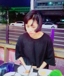 Hyeri triste