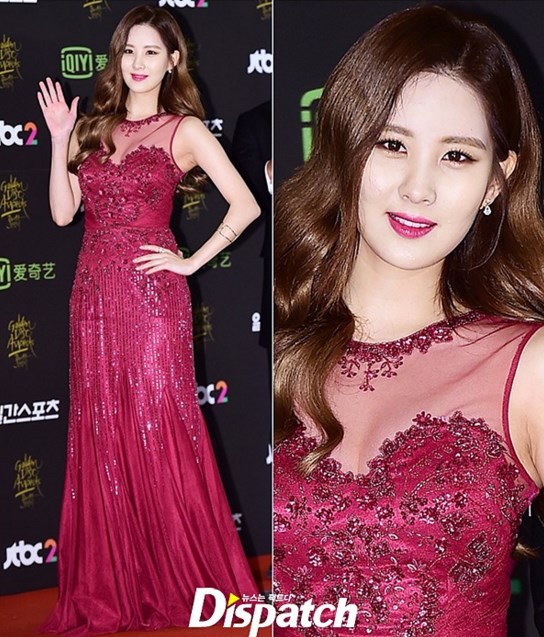 Seohyun Vestido rojo