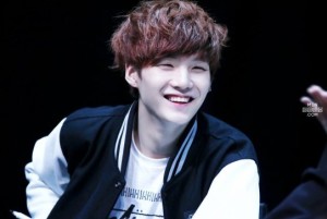 BTS Suga ojos