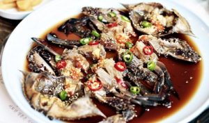 Cangrejo crudo marinado